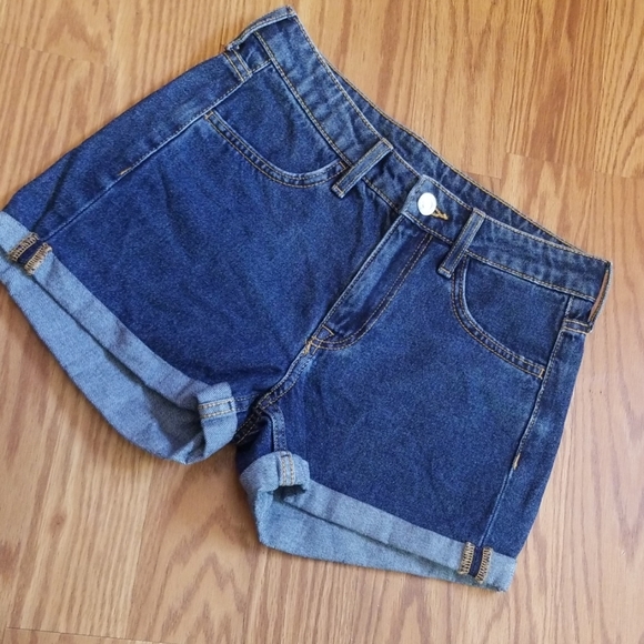 Demin shorts 0 - Picture 1 of 8